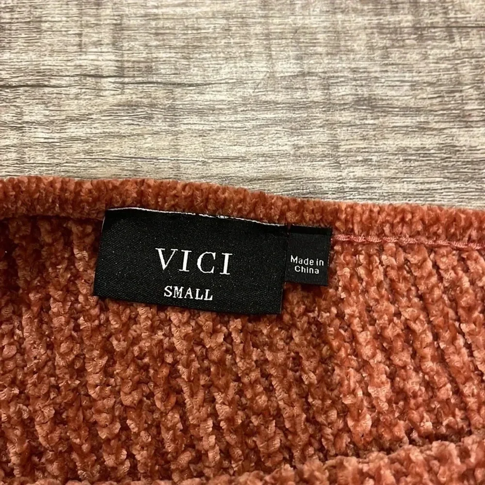 Vici - Redish Orange - Sweater Tunic - Size Small - Gently Used!!